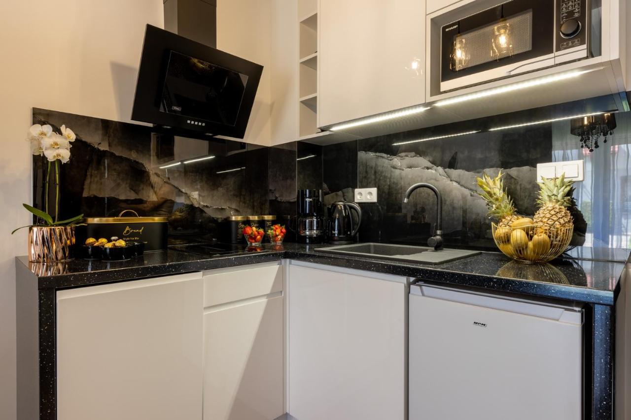Sunrise Apartaments Luxury 罗威 外观 照片